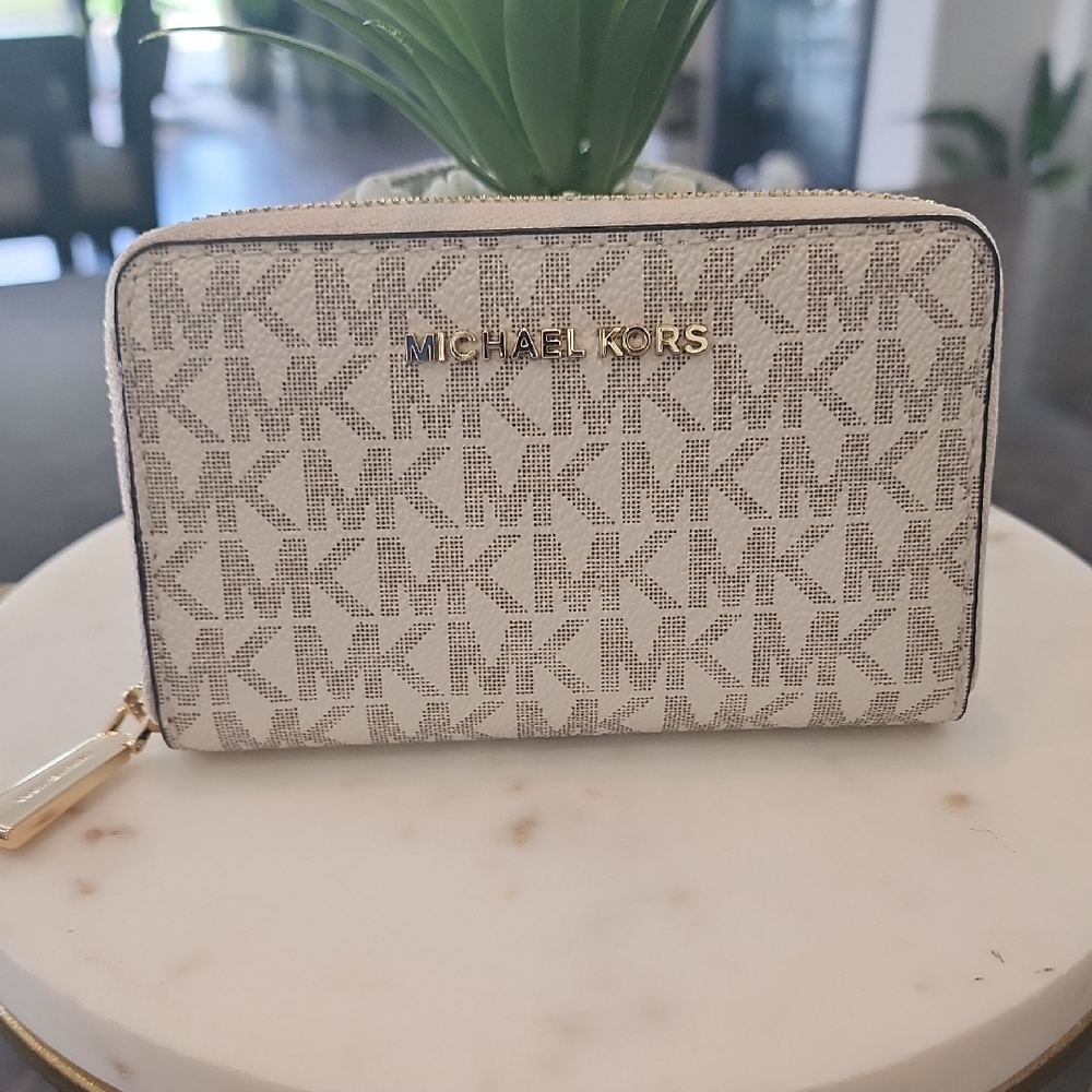 Michael Kors White and Gray Logo Wallet
